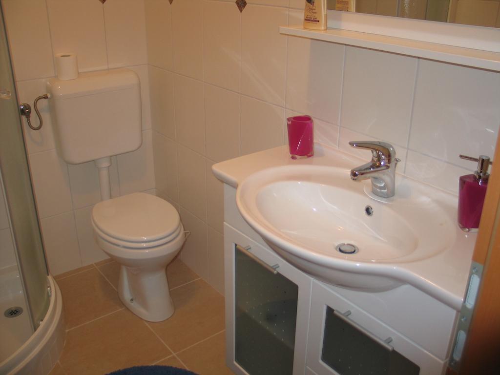 Prenocisca Angelin Hram, Tiny Apartments Markovec Luaran gambar