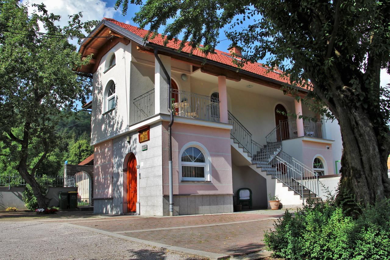 Prenocisca Angelin Hram, Tiny Apartments Markovec Luaran gambar